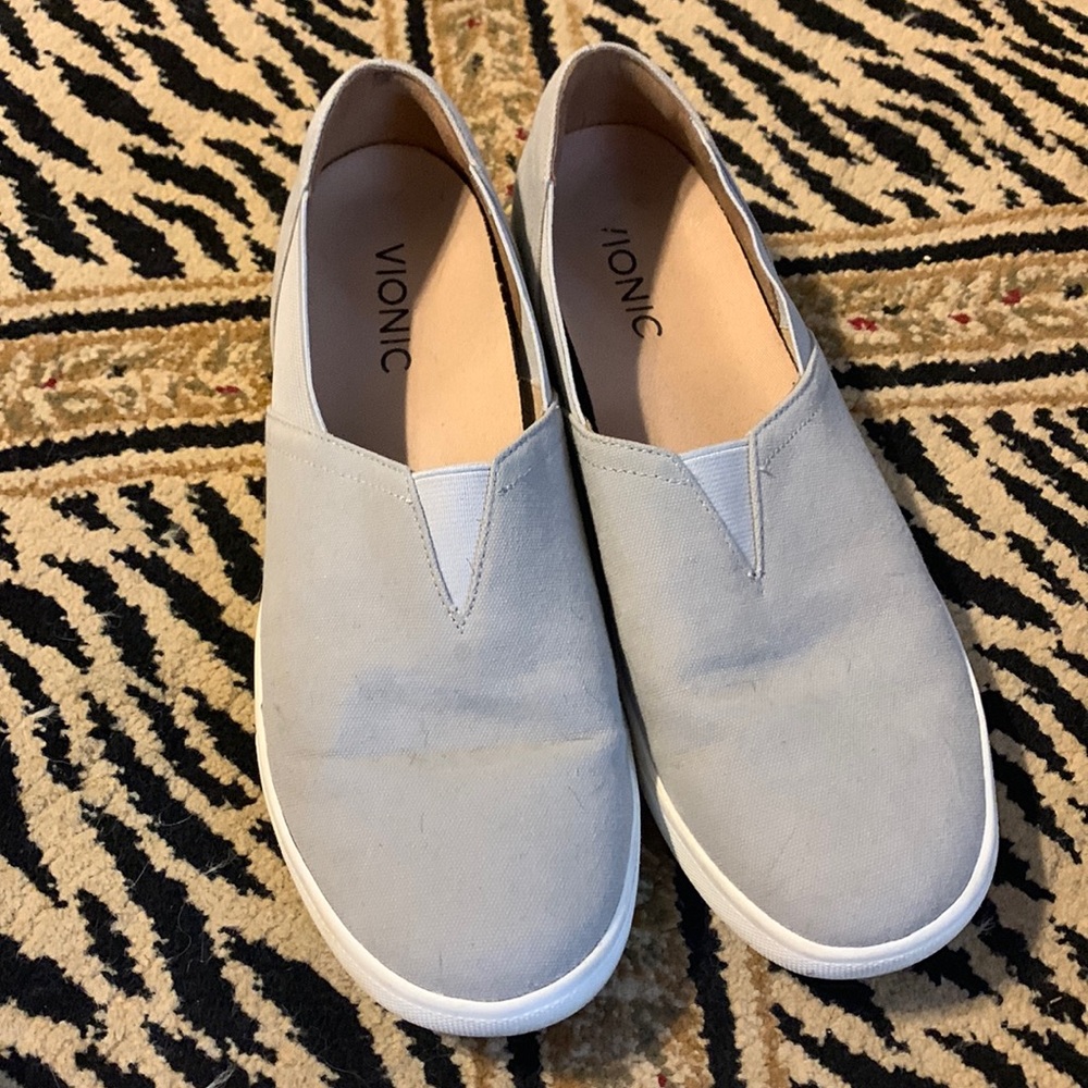 Vionic Ivy slip ons - Picture 3 of 5